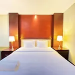 Fancy And Nice Studio At El Royale Apartment By Travelio