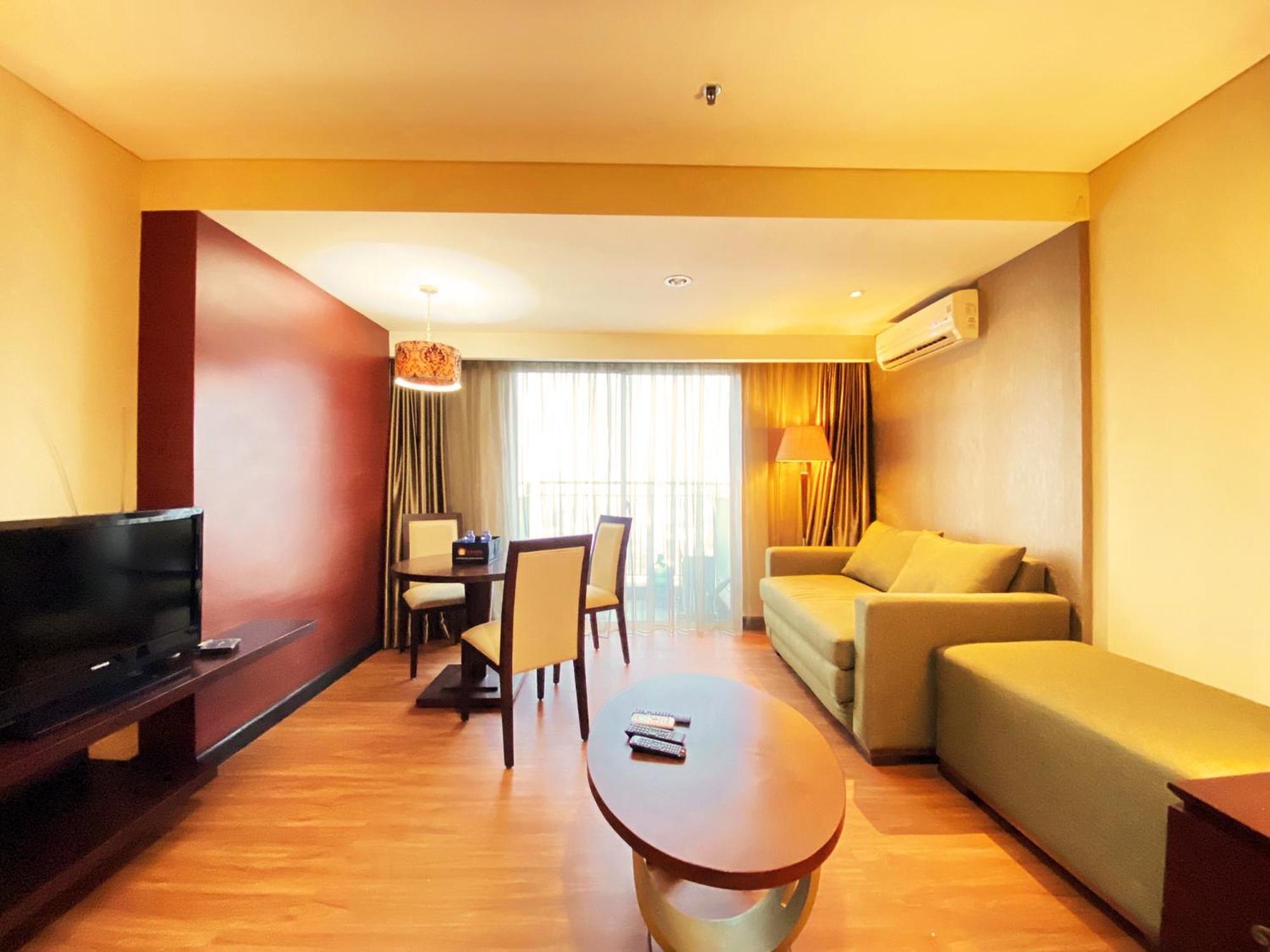 Apartemen Fancy And At El Royale By Travelio